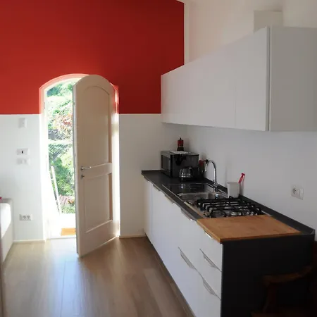 Holiday home 56 Blu Yellow And Red View Garden Private Parking By Garda Domus Mea *