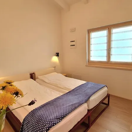 Holiday home 56 Blu Yellow And Red View Garden Private Parking By Garda Domus Mea *